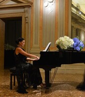 {MEDIA GALLERY DEFAULT}