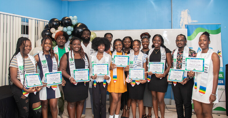 {MEDIA GALLERY DEFAULT} {MEDIA GALLERY DEFAULT}