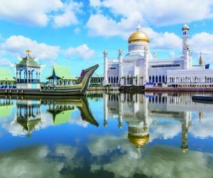 Omar Ali Saifuddien Mosque, Brunei