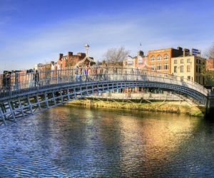 Half Penny Bridge, Dublin