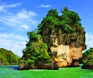 Bird Island, Samana